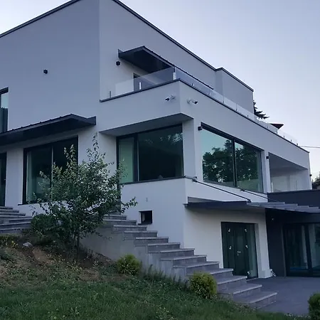 Villa Modern Misevici